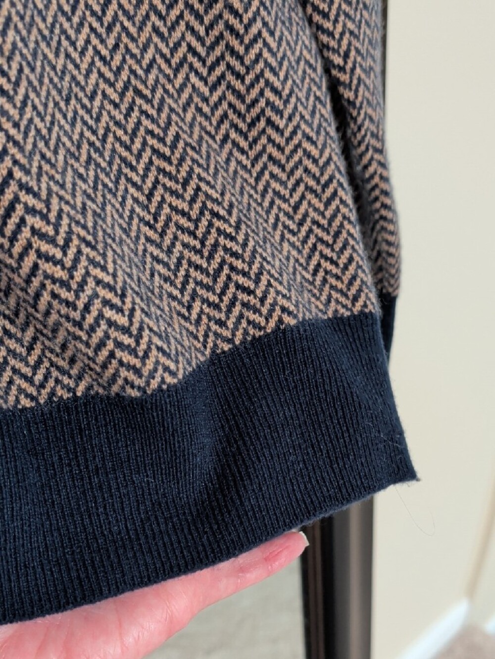 J. Crew 100% Cashmere Crewneck Sweater in Navy and Tan Herringbone - Picture 5 of 9